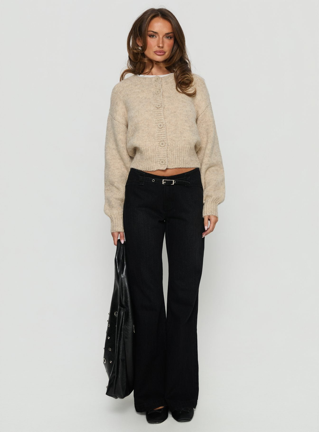Women's Slow Ride Mid Rise Bootleg Belted Jeans Washed Black | Denim jeans with a mid-rise fit & bootleg cut 6
