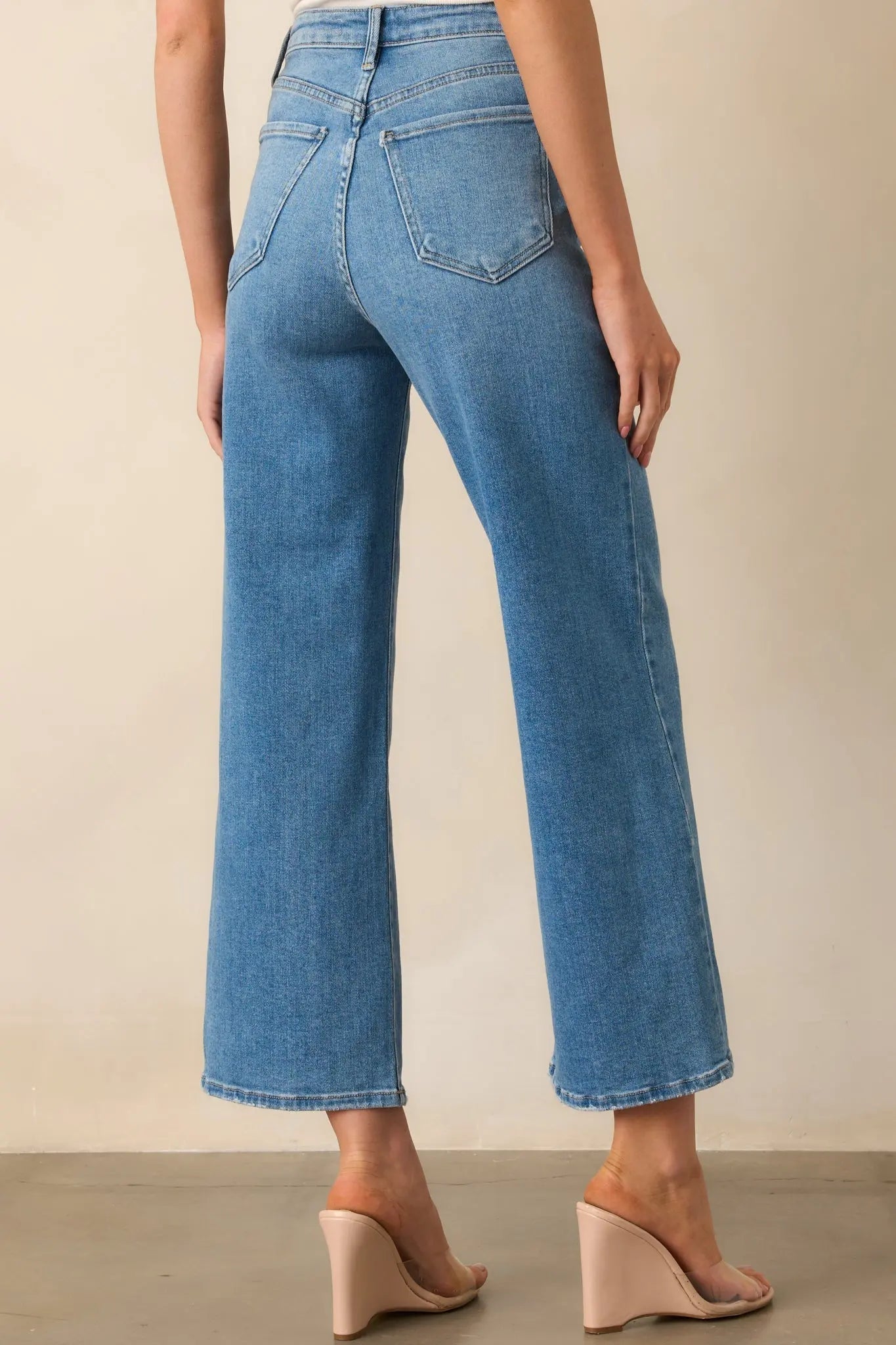 Women's Something Amazing Medium Wash Wide Leg Jeans | 93% Cotton 4