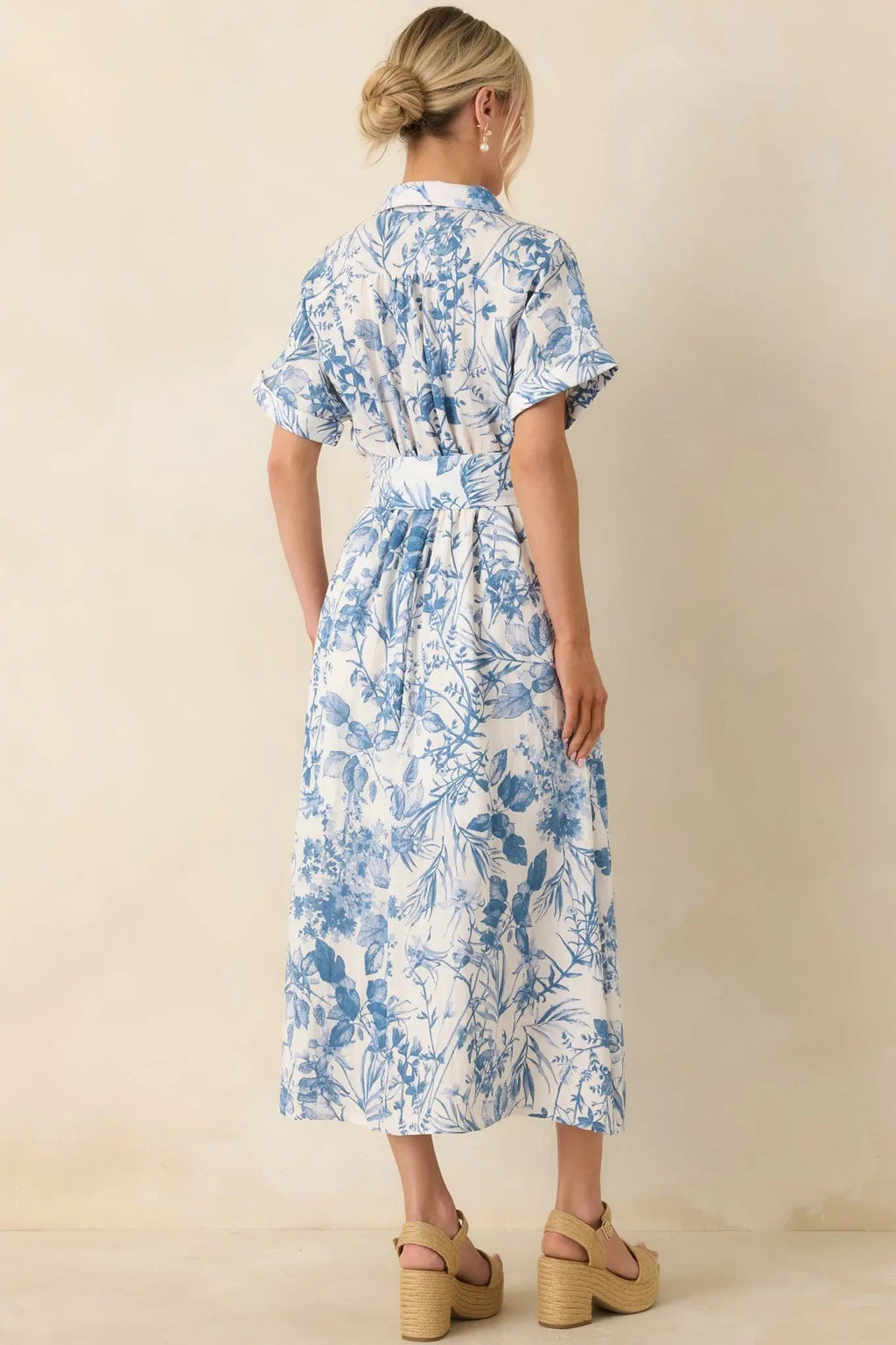 Women's Springtime Splendor White & Blue Floral Belted Midi Dress | 95% Rayon 6