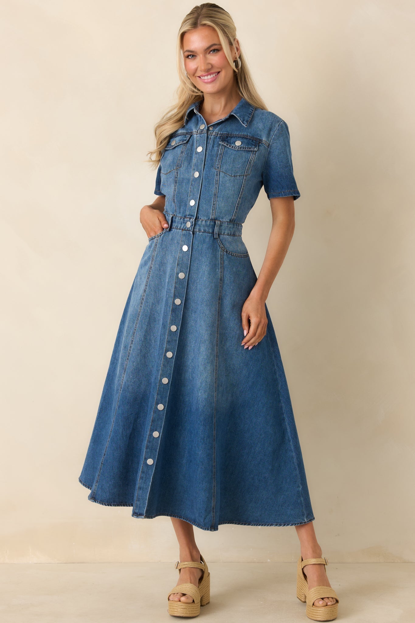 Women's The Right Impression Medium Wash Cotton Denim Midi Dress | 90% Cotton & 10% Polyester 5