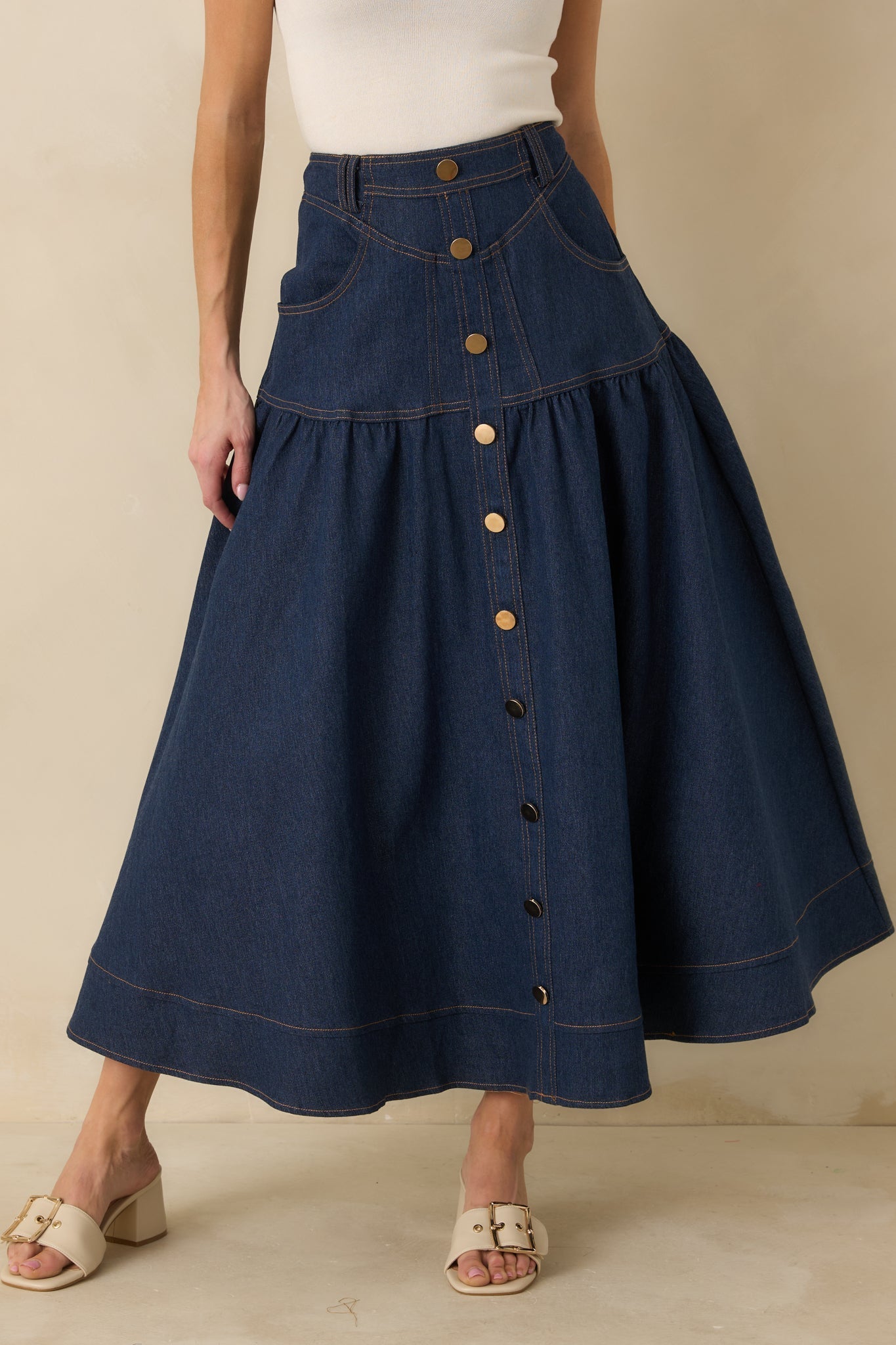Women's Town & Country Dark Wash Denim Button-Down Maxi Skirt | 78% Cotton 2