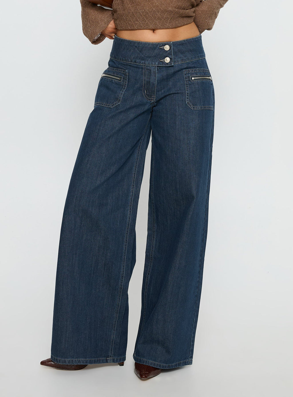 Women's Unwritten Mid Rise Wide Leg Jeans Dark Blue Wash | Jeans in dark blue washed denim with a wide-leg fi 1