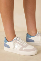 Women's Vintage Havana Aura 16 Blue Multi Star Sneakers | Sole measures 1.25" 1