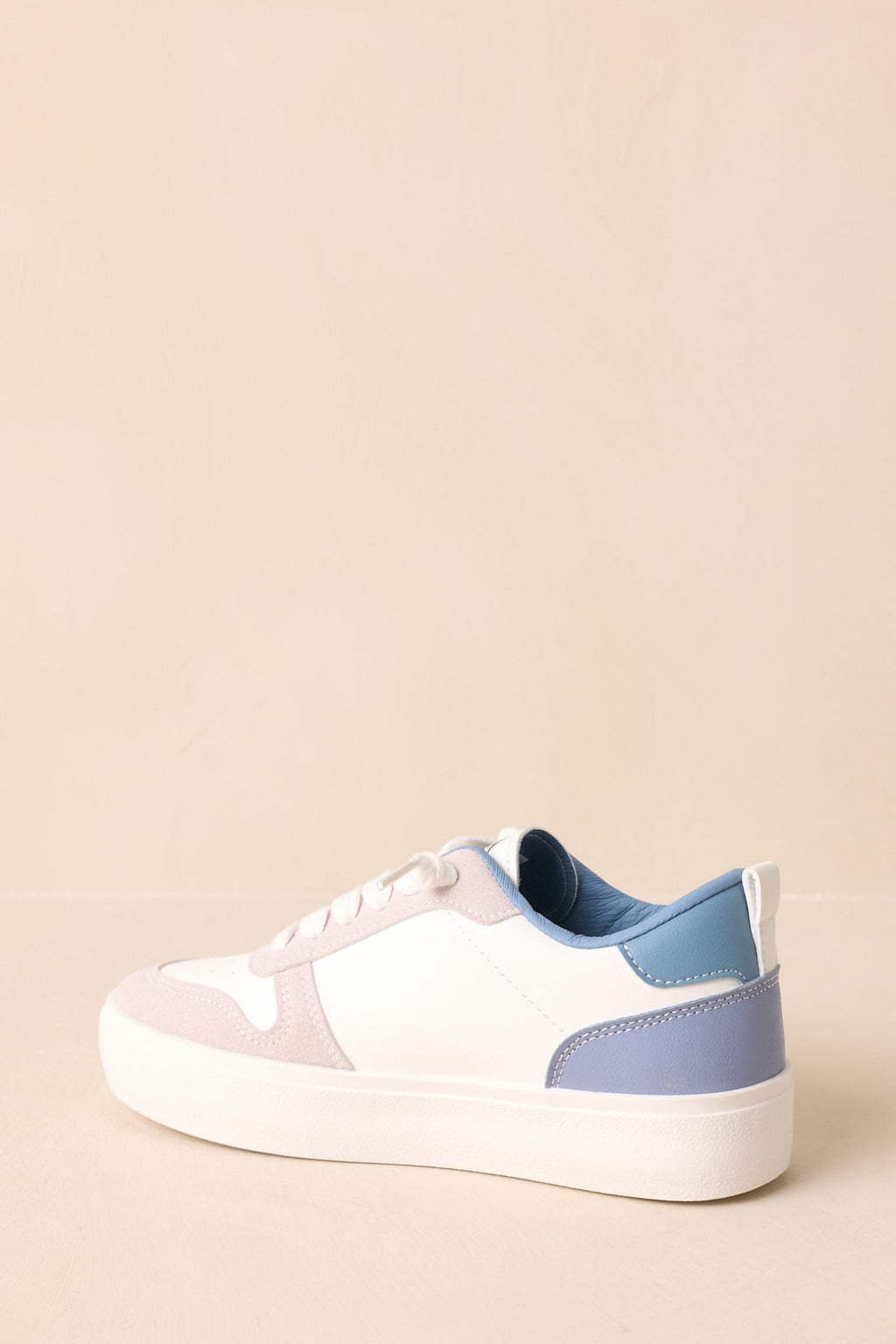 Women's Vintage Havana Aura 16 Blue Multi Star Sneakers | Sole measures 1.25" 7