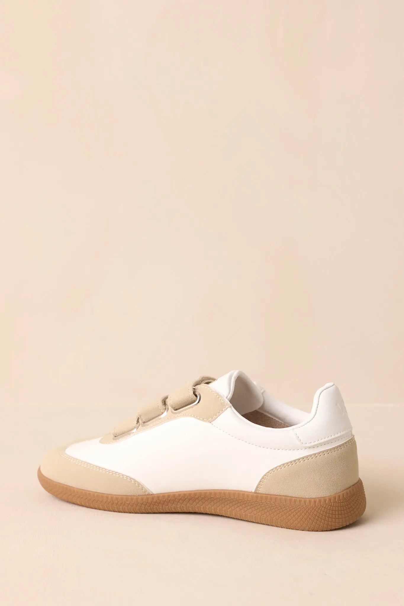Women's Vintage Havana Pace 4 Red Multi Three Strap Low Top Sneakers | All Man Made Materials 4