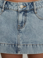 Women's Warna Low Rise Denim Mini Skirt Light Blue Wash | Denim mini skirt in a low-rise fit 4