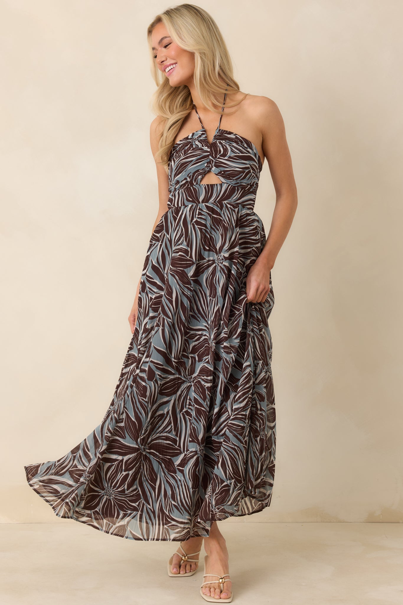 Women's Z Supply Chocolate Brown Multi Lanie Zinn Floral Halter Maxi Dress | 100% Polyester 5