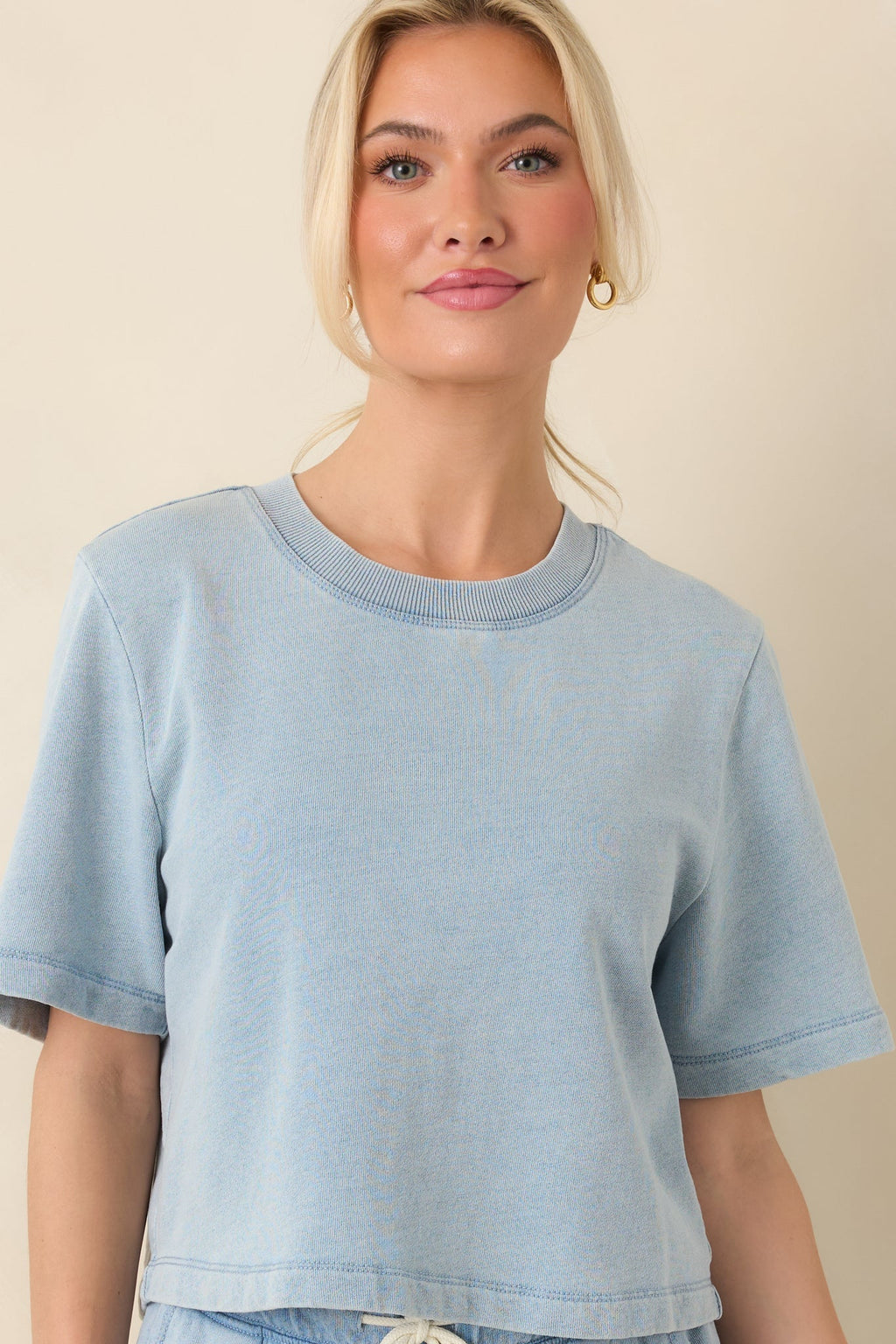 Women's Z Supply Medium Wash Curran Knit Denim Cropped Sweatshirt | 85% Cotton & 15% Polyester 1